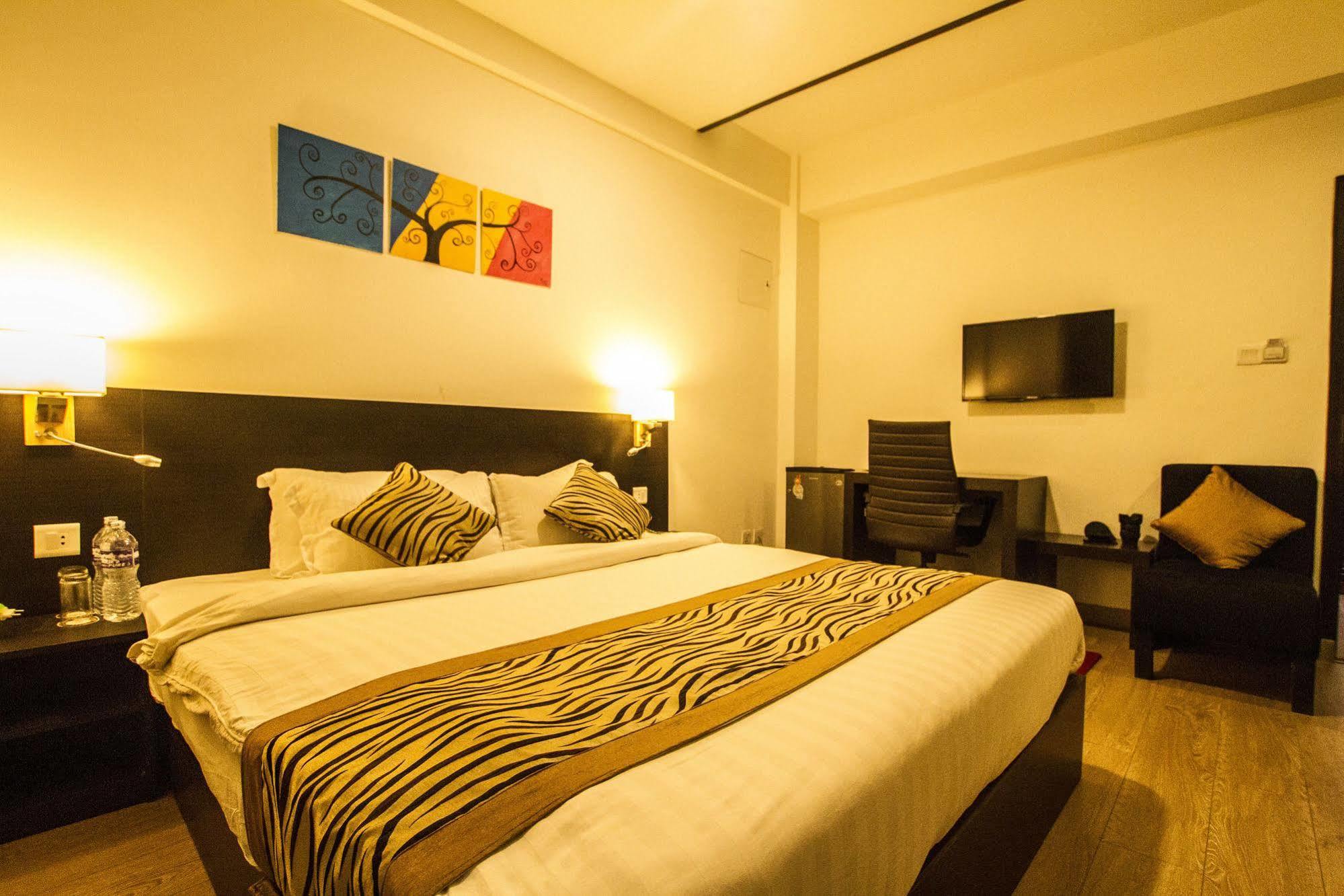 Gaju Suite Hotel Kathmandu Exterior foto