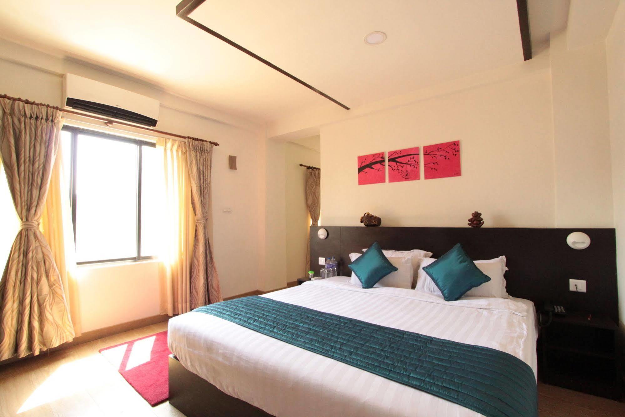 Gaju Suite Hotel Kathmandu Exterior foto