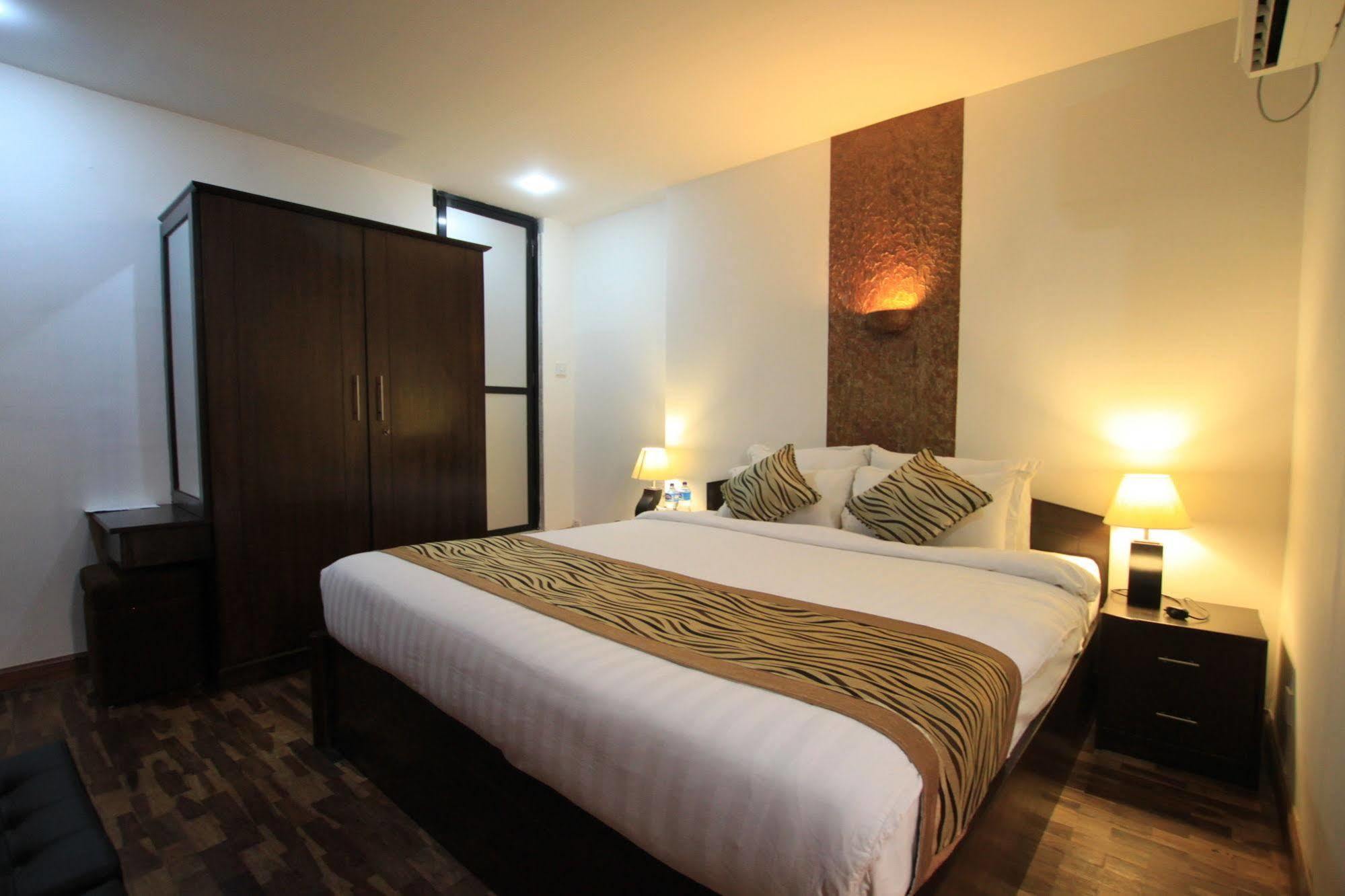 Gaju Suite Hotel Kathmandu Exterior foto